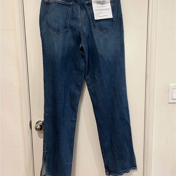 Good American Jeans - Picture 6 of 9